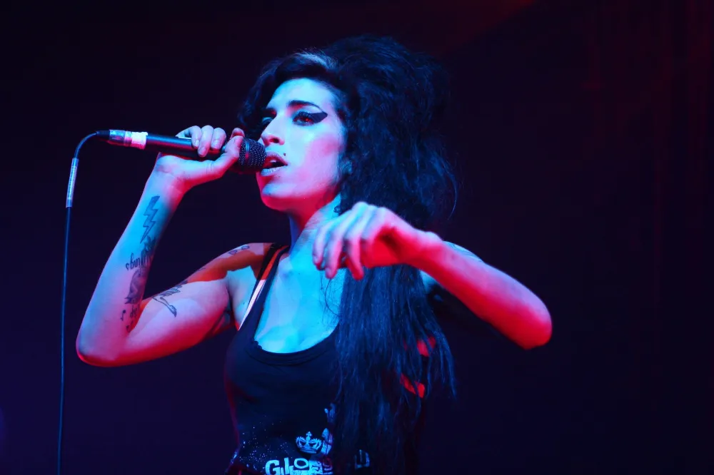 Rethinking Amy Winehouse s 2011 Death and Struggle With Alcohol Eating Disorder and Depression
