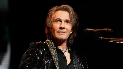 Rick Springfield Diagnosed With Brain Damage After Stage Fall 25 Years Ago