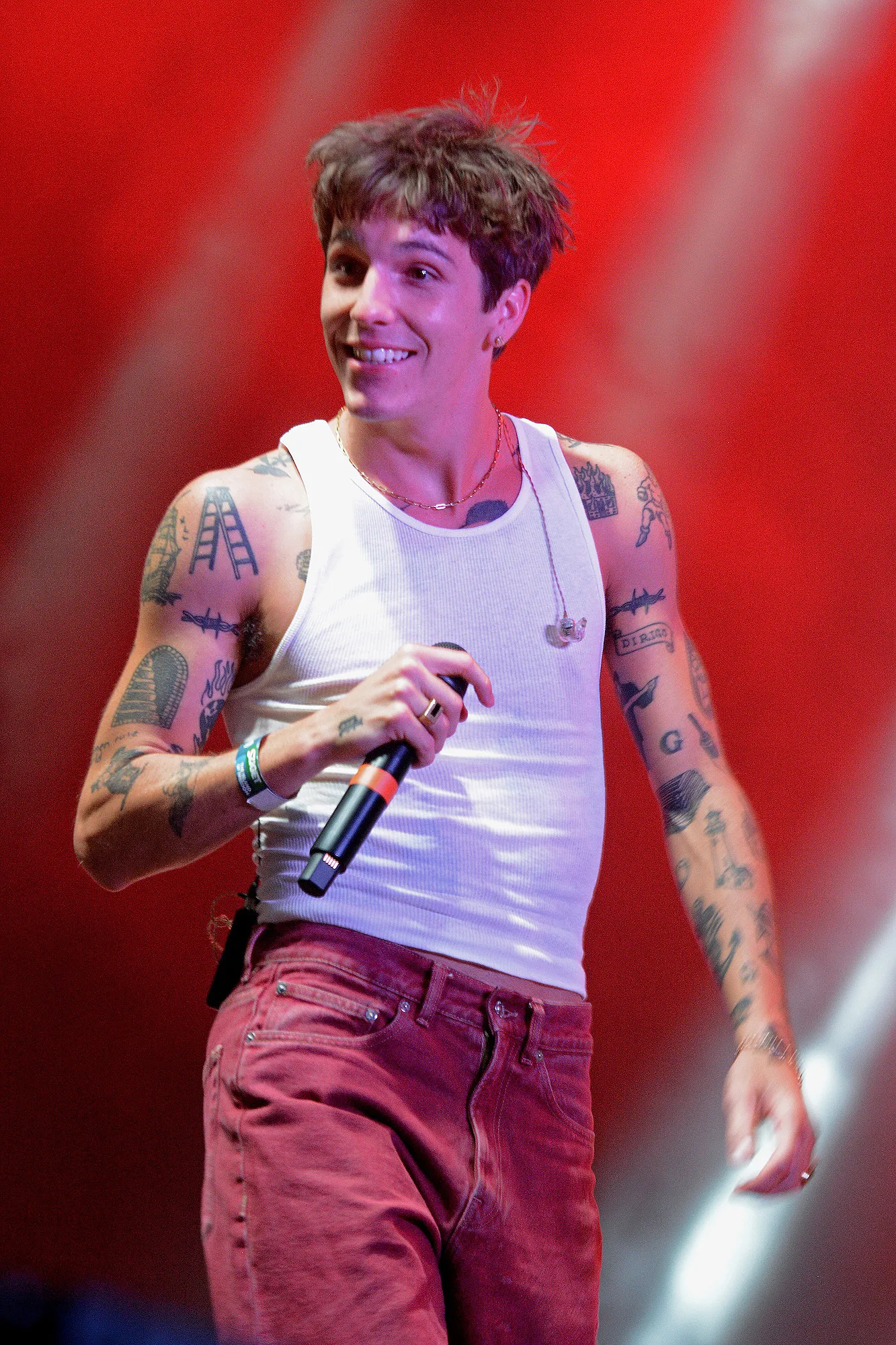 Role Model Recalls Lesbian Couple Asking Him to Be Their Sperm Donor at Concert I Was Flattered