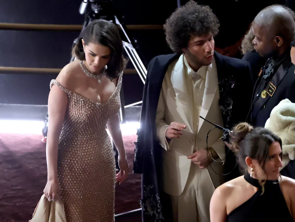 Selena Gomez and Fiance Benny Blanco Show PDA on the 2025 Oscars Red Carpet