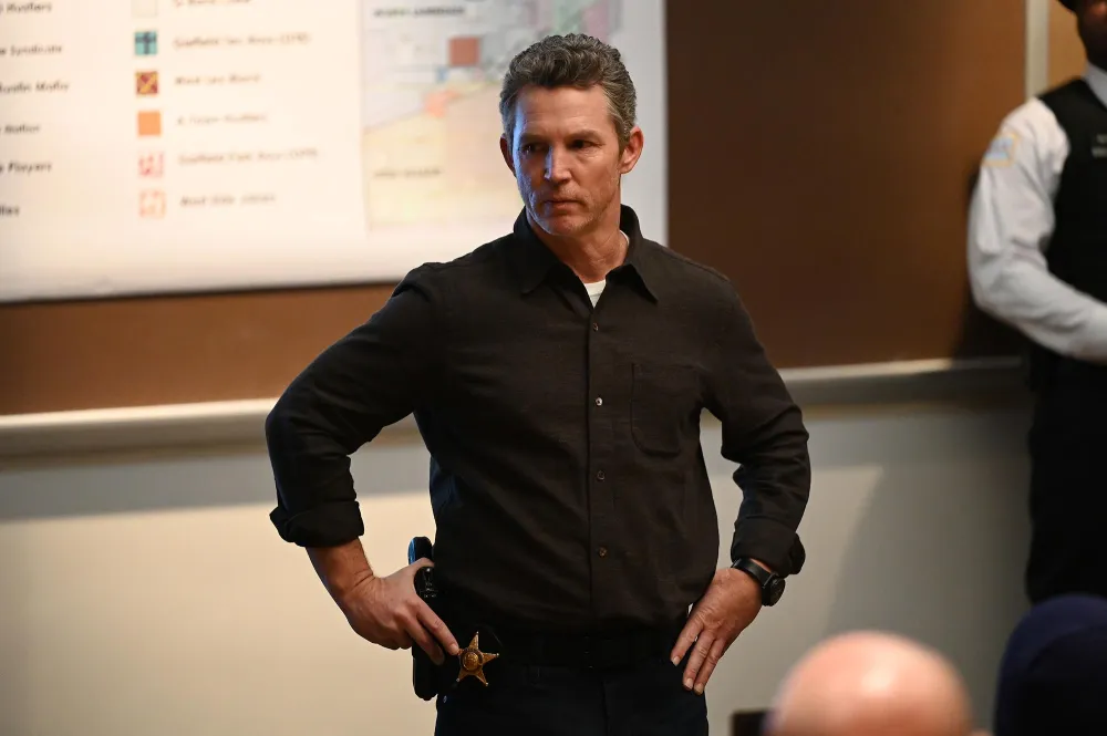 Shawn Hatosy Says Reid and Voights Chicago PD Battle Cant End Nicely