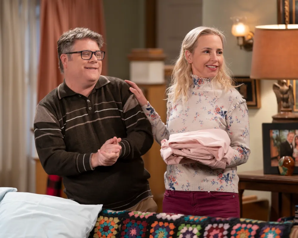 The Conners Lecy Goranson Isn t Ready to Stop Playing Becky After Over 3 Decades Pitches Spinoff