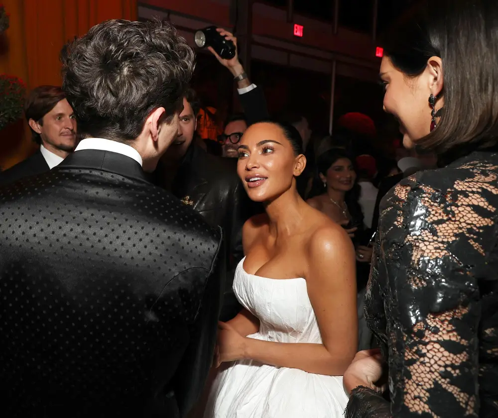Timothee Chalamet Bonds With Kylie Jenners Siblings at 2025 Oscars After Party