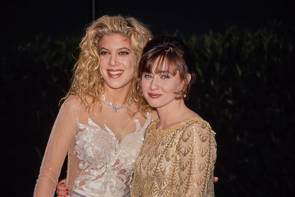 Tori Spelling Slams Oscars for Triggering Shannen Doherty In Memoriam Snub 238