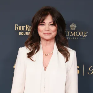 Valerie Bertinelli is returning to TV 1 year after saying goodbye to the Food Network 2156566178