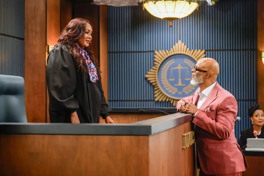 Vivica A Fox Teases Automatic Chemistry With Damon Wayans Sr on Poppas House Just Flirting