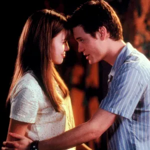 Who Should Star in the A Walk to Remember Reboot Us Dream Casting 377 Lead