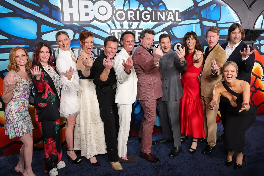 Why Jennifer Nettles Son Started Crying After Meeting Righteous Gemstones Costar John Goodman 889