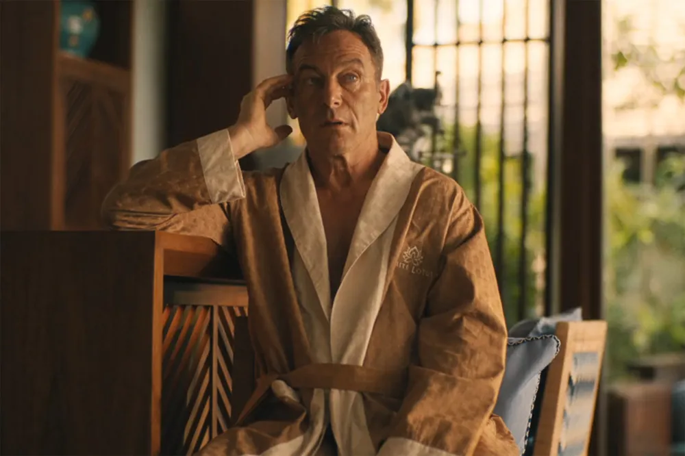 Jason Isaacs Jokes He Mentions Full Frontal Scenes in Every Show Contract After The White Lotus