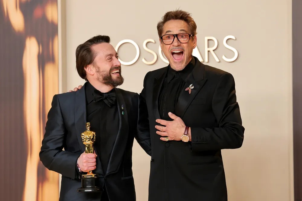 Kieran Culkin Jokes About His Parents in Oscar Speech But Does not Mention Brother Macaulay