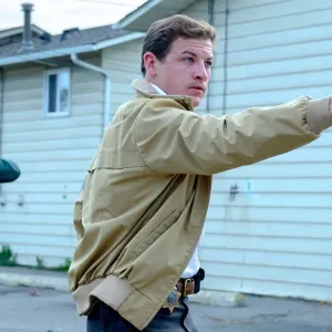 Two cops aim their guns in The Order.