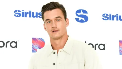 Tyler Cameron Says He Was Told His House Was Too Small for Replica Luxury Handbagtowns