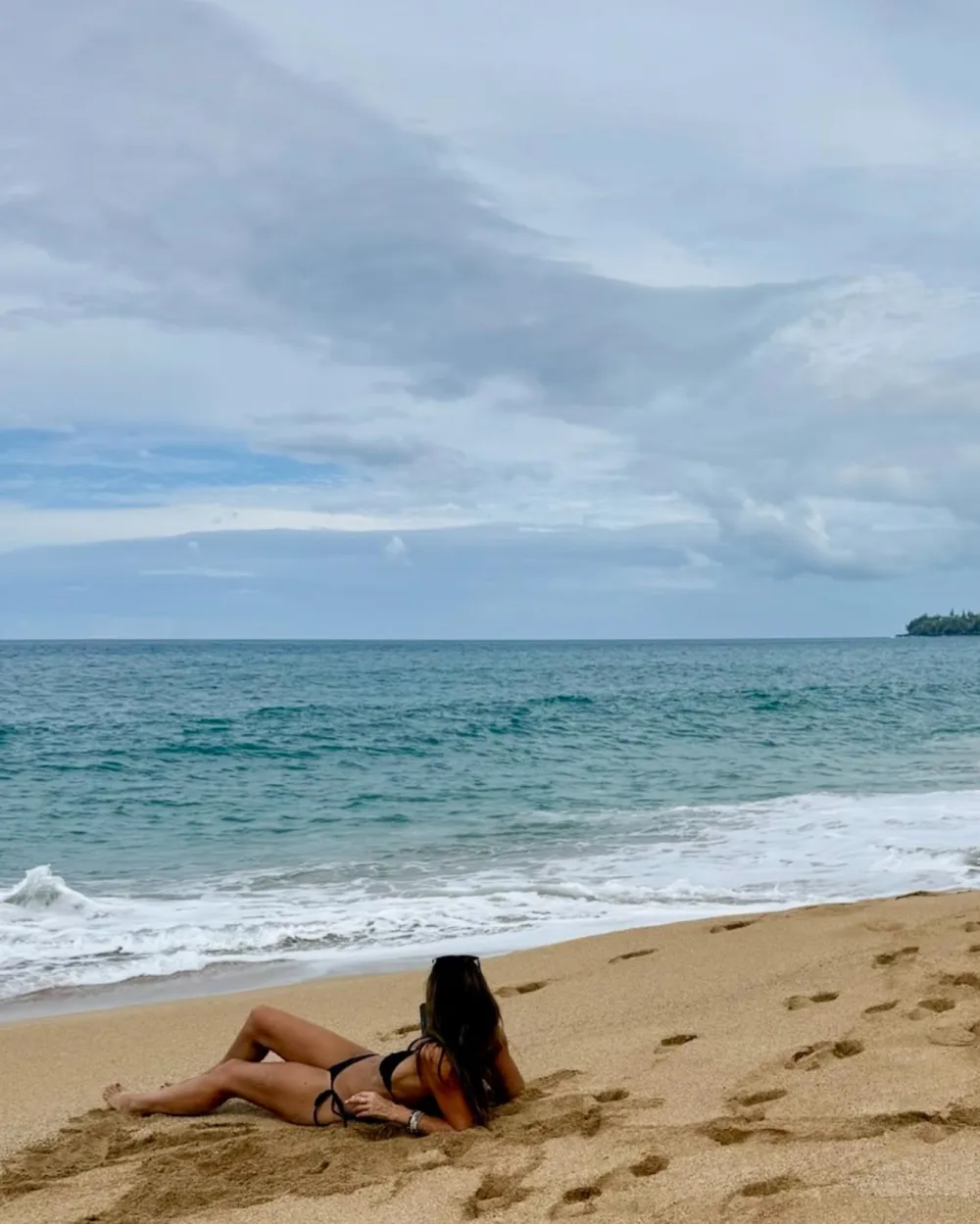 Jessica Alba Delivers Vacay Vibes in Black Bikini During Family Getaway With 3 Kids