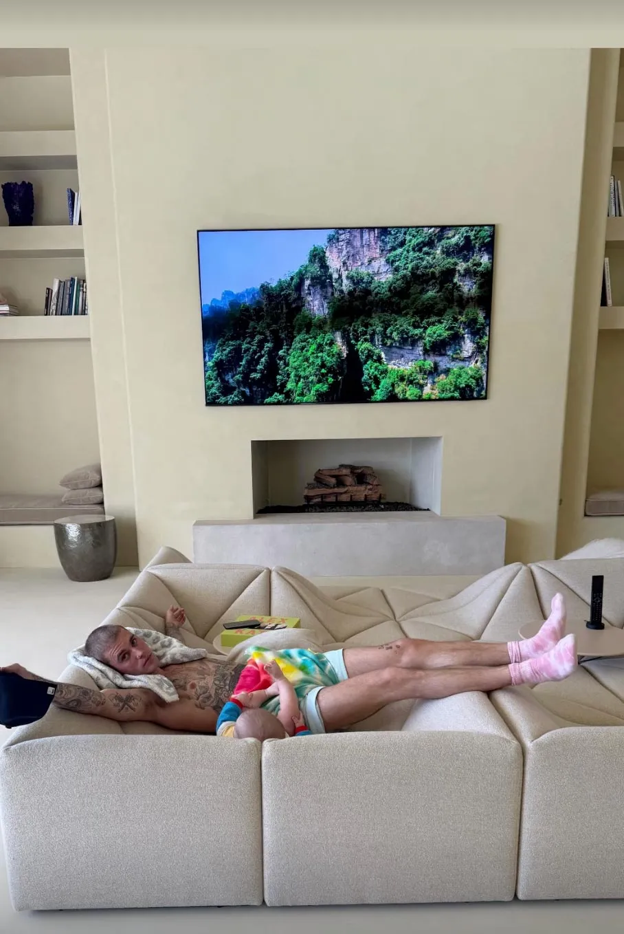 Justin Bieber Cuddles With Son Jack in Sweet Pic