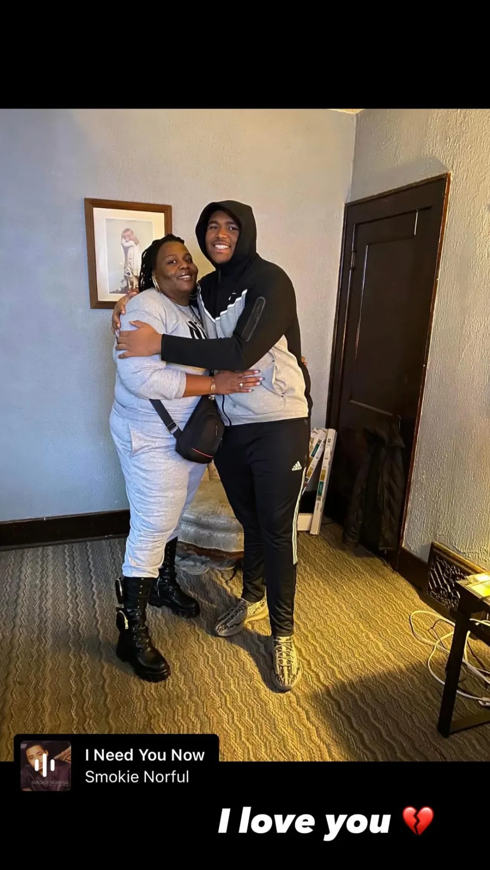 Steelers Draft Pick Derrick Harmon Shares Throwback Photo With Mom After Her Death