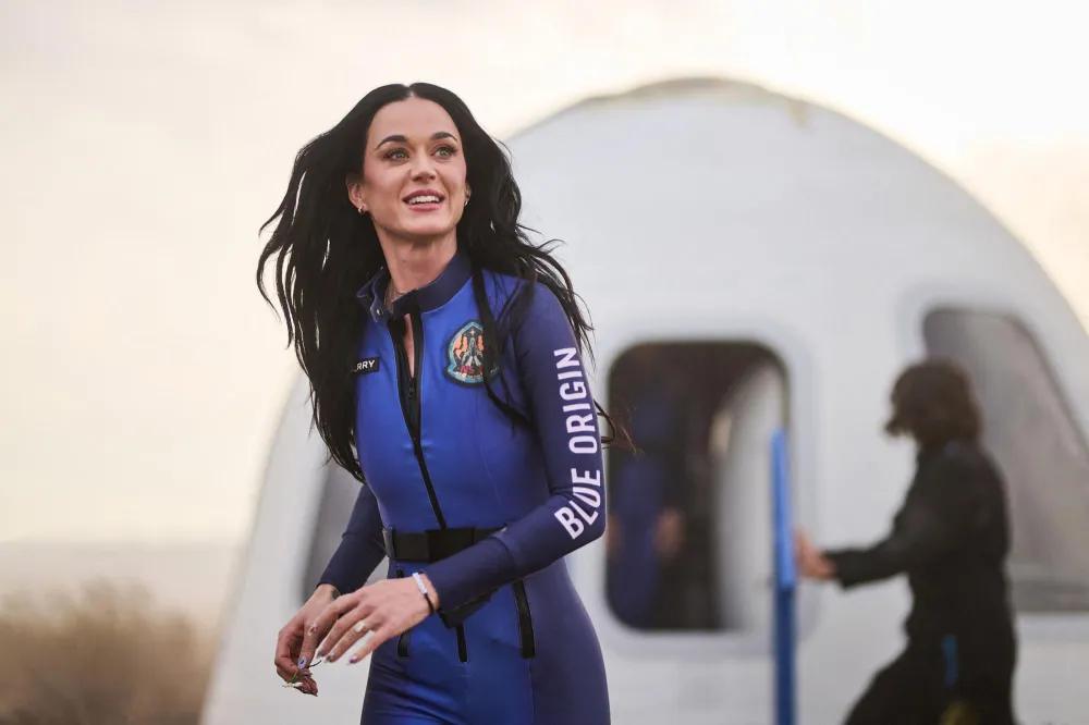 Joe Rogan Slams Katy Perrys Tone Deaf Blue Origin Space Flight Speech