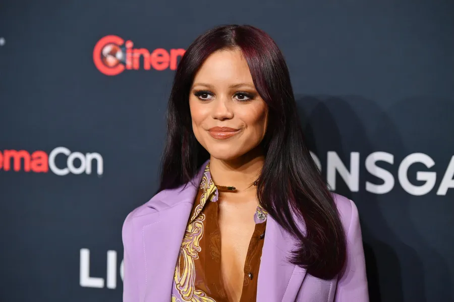 All the Celebs Bleaching Their Brows From Joey King to Zendaya Jenna Ortega 276
