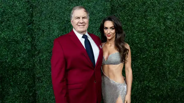 Bill Belichicks Girlfriend Jordon Hudson 24 Attends UNC Practice Hangs Out With Lil Wayne