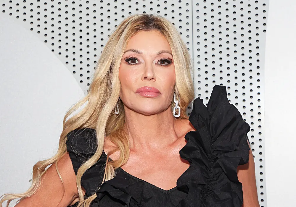 Brandi Glanville Called 911 Rushed to Hospital