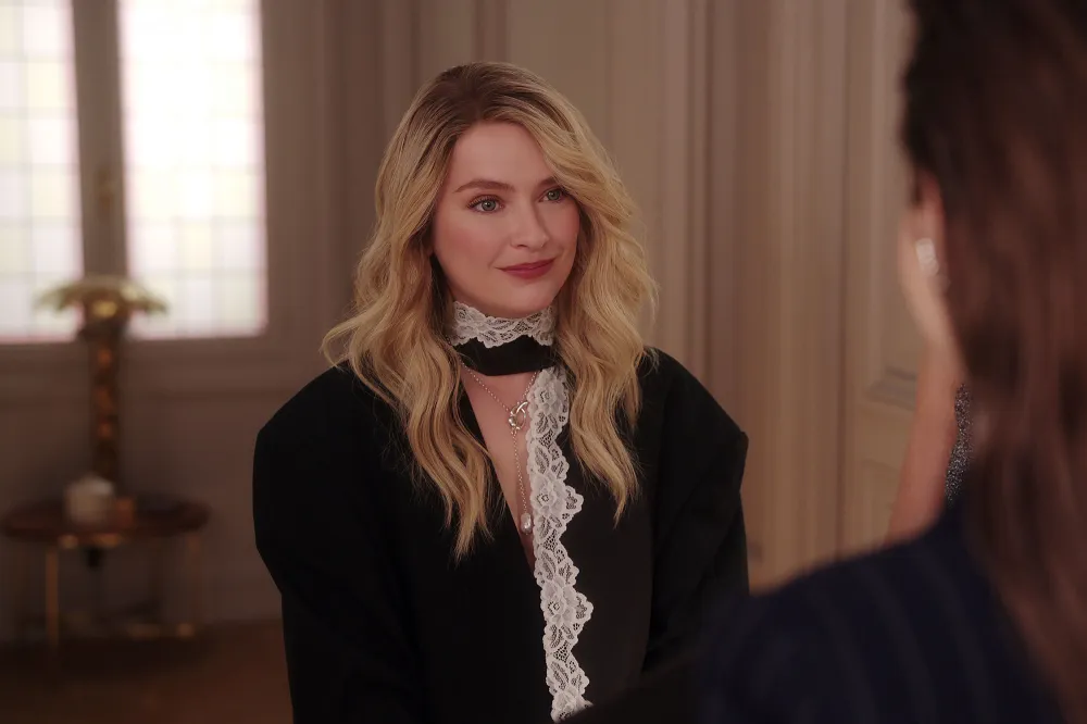 Camille Razat 2 Emily in Paris