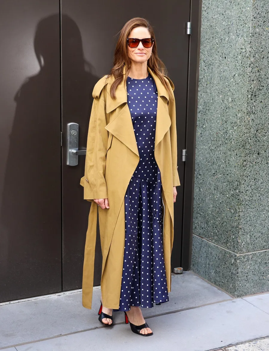 Celebs in Polka Dots Amanda Peet