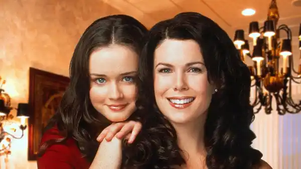 Dan Palladino Teases It Might Not Be the End of Gilmore Girls as Amy Sherman Palladino Says She Definitely Wants to Work With Lauren Graham Again 345