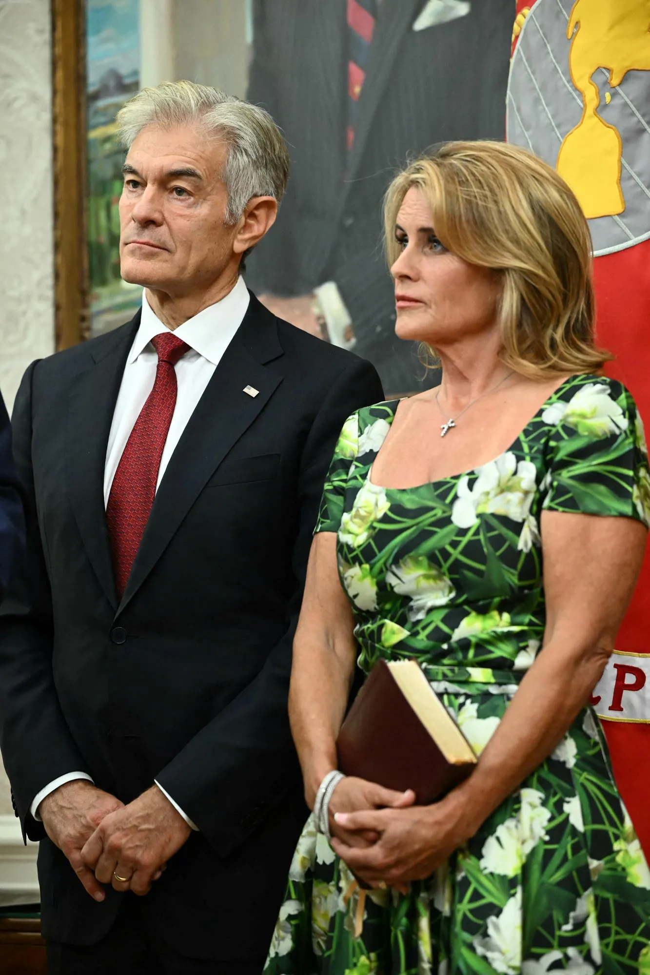 Dr Ozs Granddaughter 11 Faints While Donald Trump Gives Speech at White House