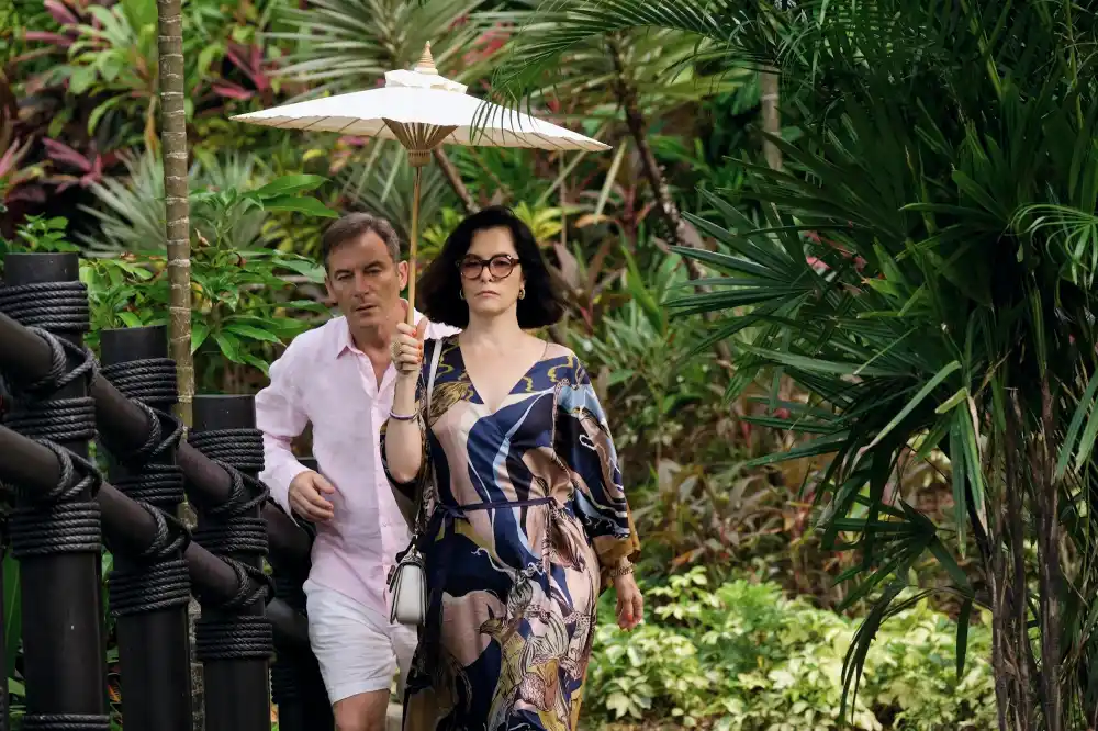 Every Time Jason Isaacs Stirred the Pot With Rumors About The White Lotus Feuds