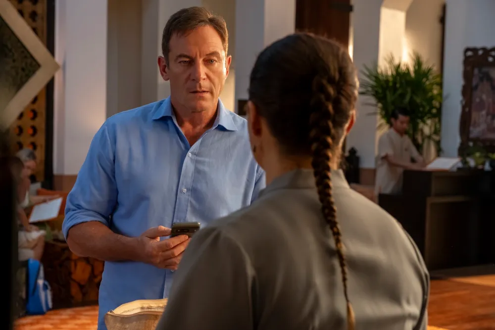 Every Time Jason Isaacs Stirred the Pot With Rumors About The White Lotus Feuds