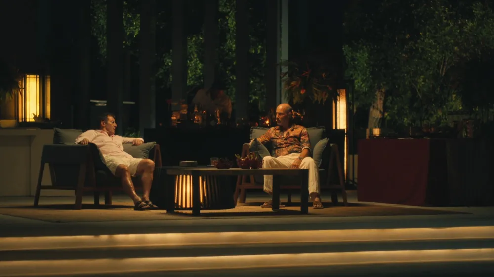 Every Time Jason Isaacs Stirred the Pot With Rumors About The White Lotus Feuds