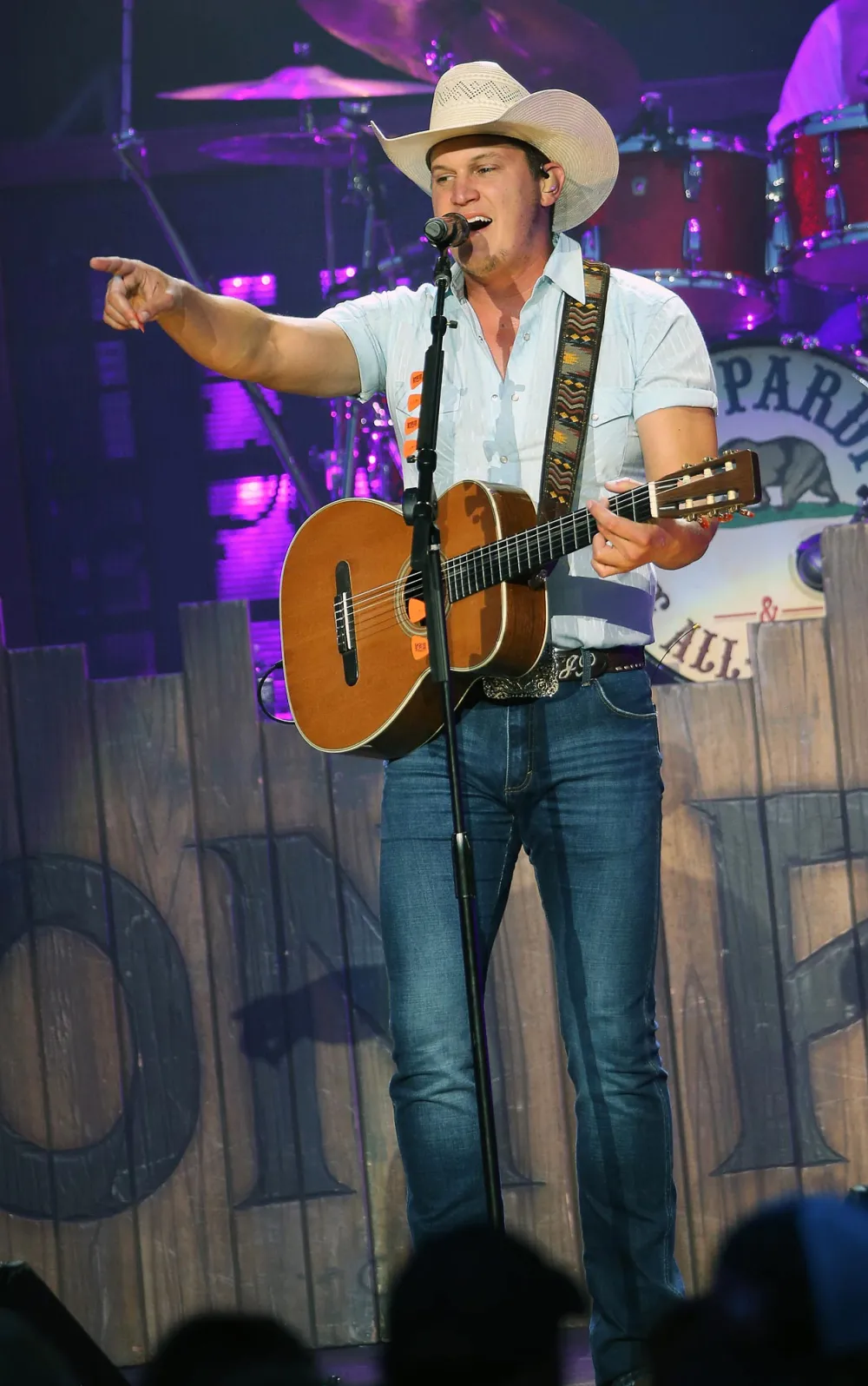 Exclusive Jon Pardi Backstage Pass 605