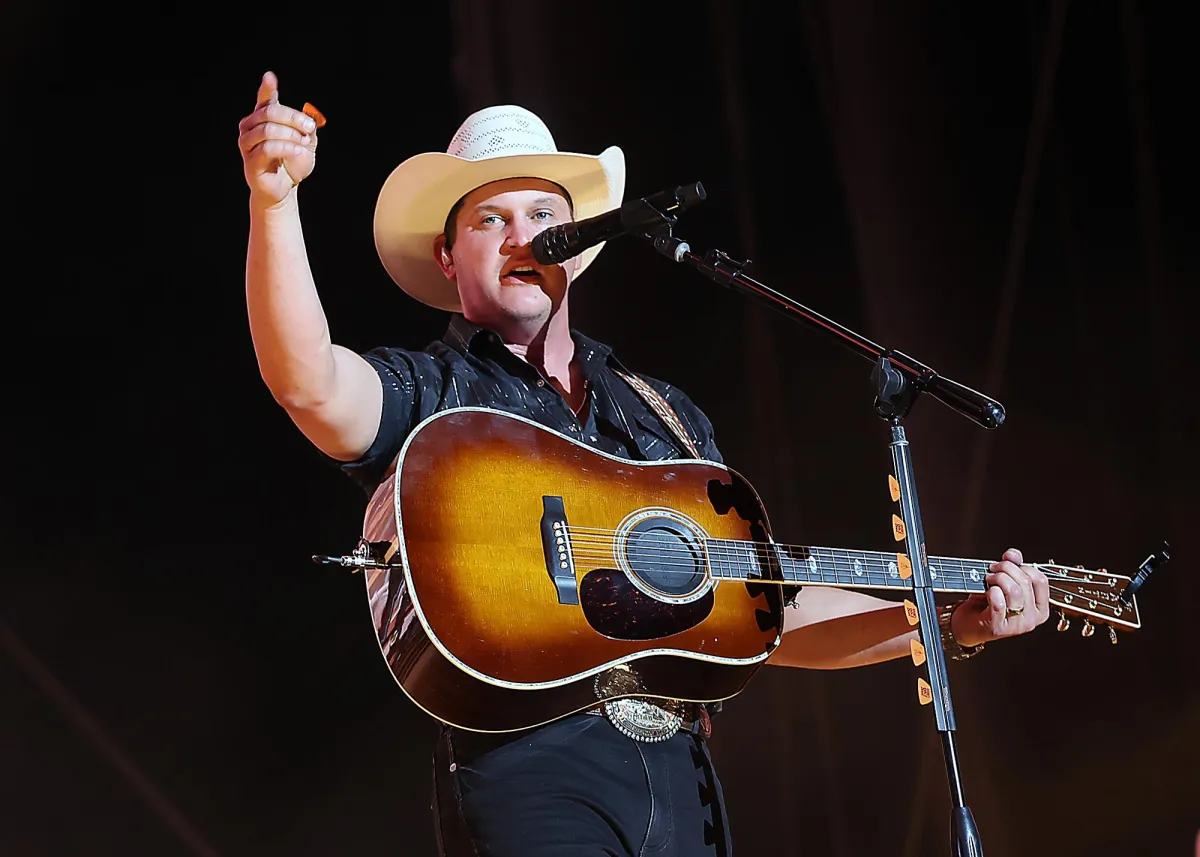 Exclusive Jon Pardi Backstage Pass 606