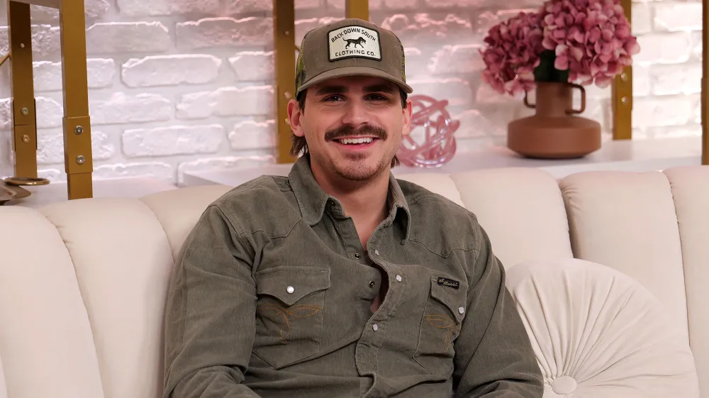 Feature Country Star Tucker Wetmore Jokes Tourmate Thomas Rhett Is a Bad Texter