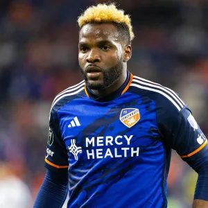 Former MLS star Aaron Boupendza Dies at 28