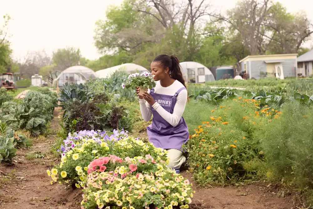 Gabby Thomas Mrs Meyer Compassion Campaign 3