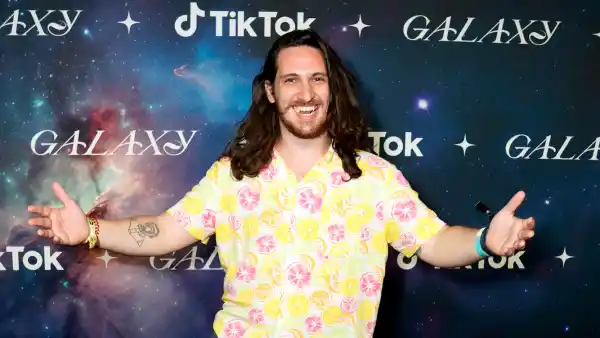 Influencer Sidney Raz