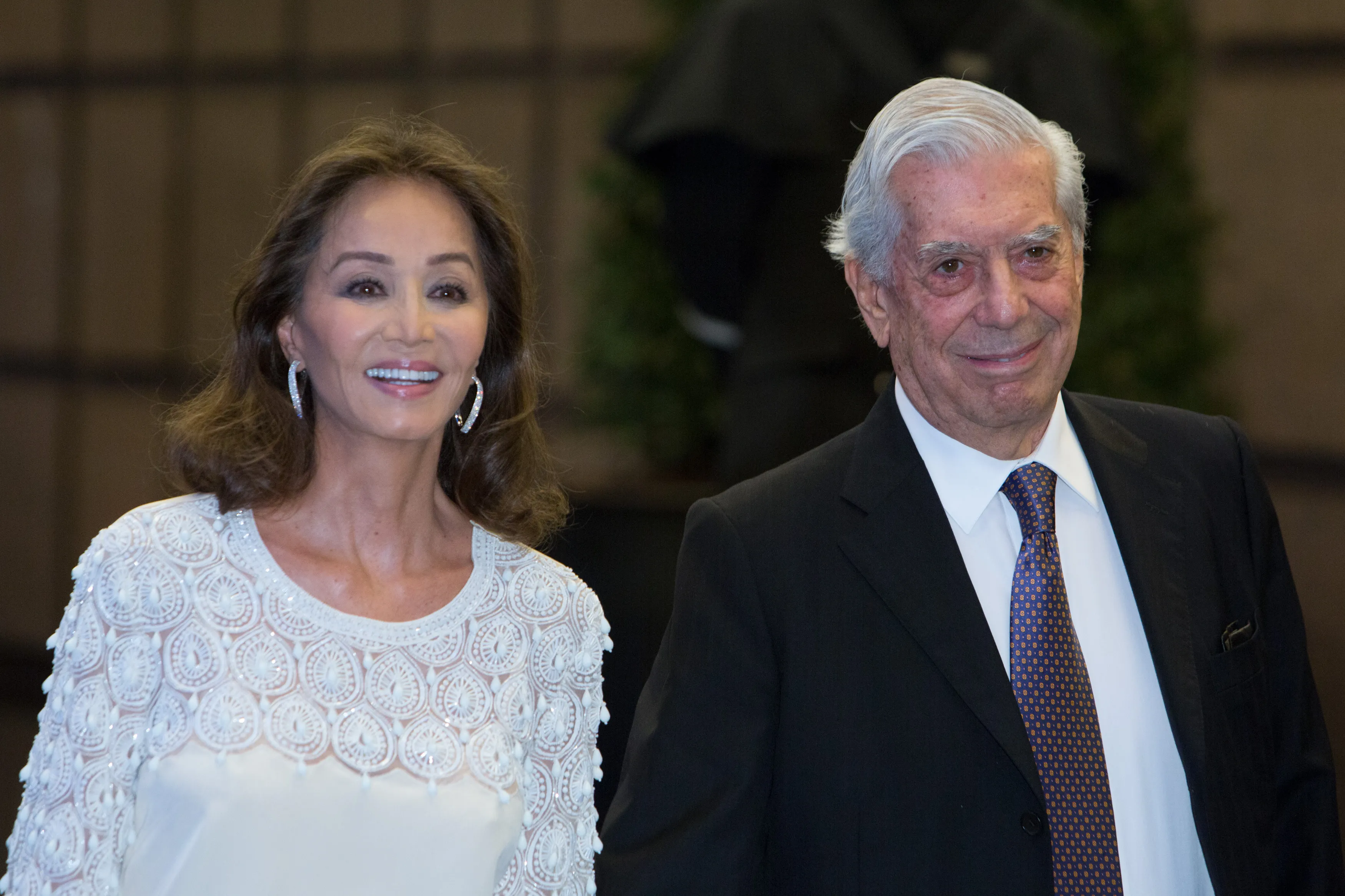 Isabel Preysler y Mario Vargas Llosa en Madrid.
