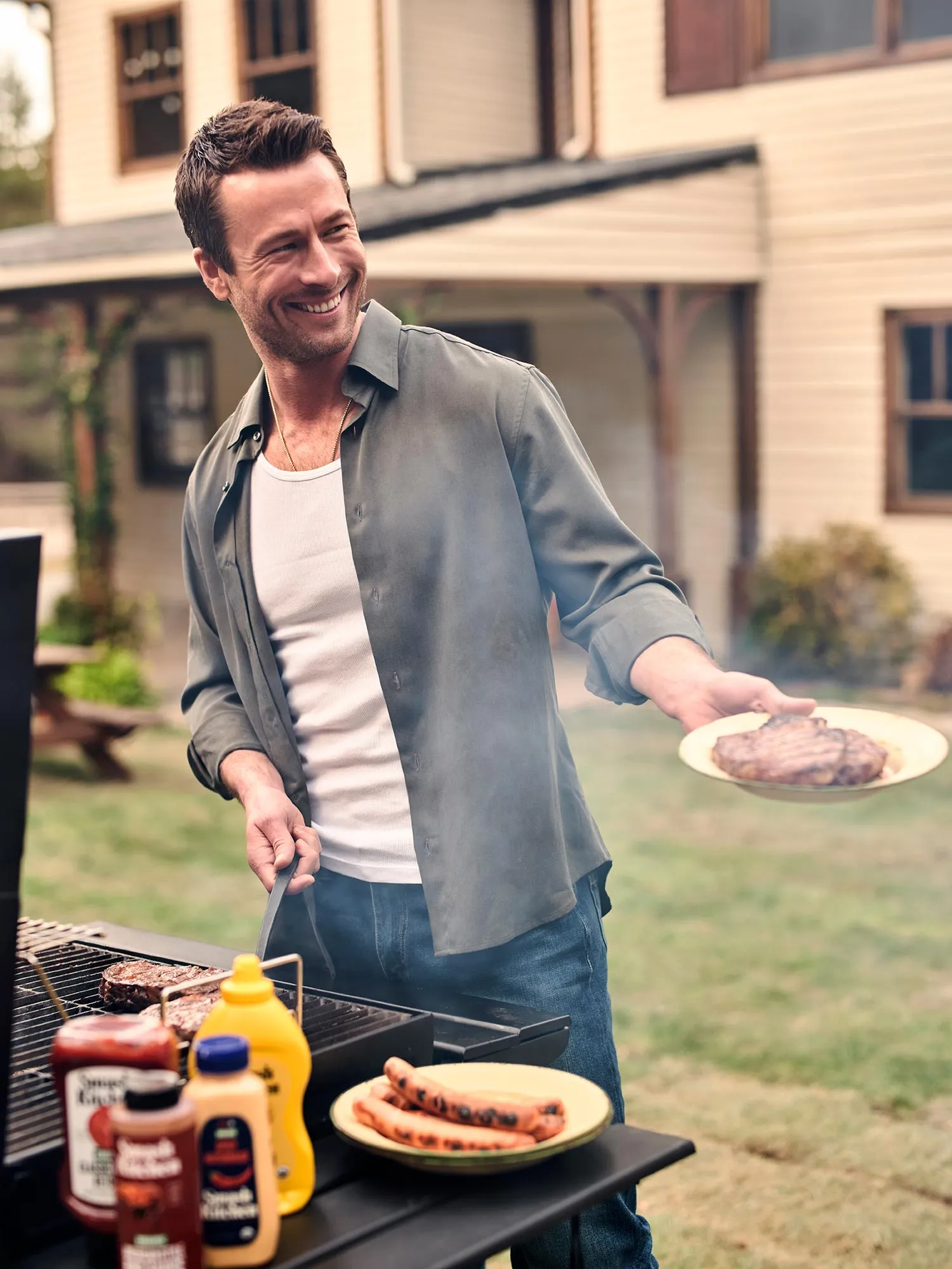 Glen Powell Reveals His Favorite First Date Meal Controversial Sauce Opinions and More