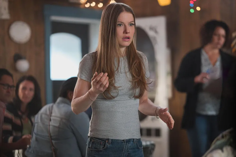 Hallmark Chicken Sisters Actors Reveal Vision for Season 2 Dream Guest Stars After Renewal 372 Genevieve Angelson