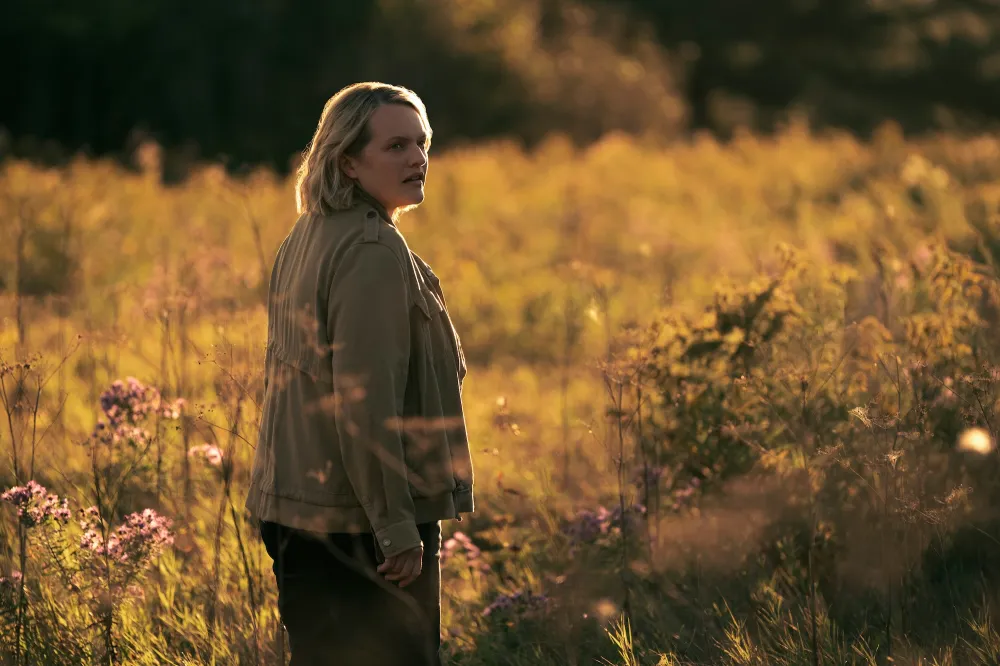 Handmaid s Tale Sets Up Multiple Deaths a Proposal and Shocking Reunion