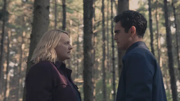 Handmaid s Tale Sets Up Multiple Deaths a Proposal and Shocking Reunion