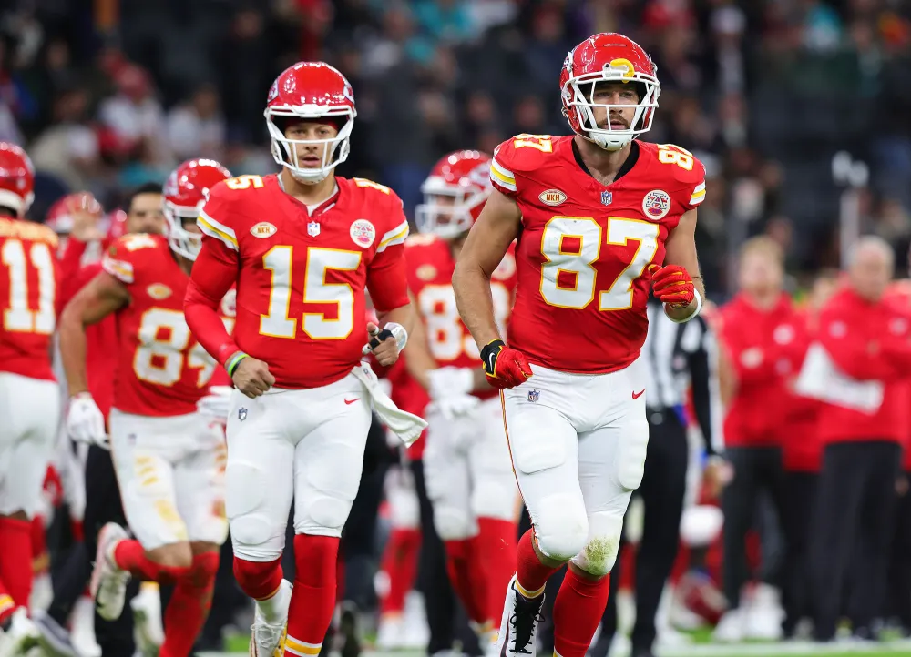 How Much Travis Kelce Patrick Mahomes Are Paying Staff at Their Steakhouse 2