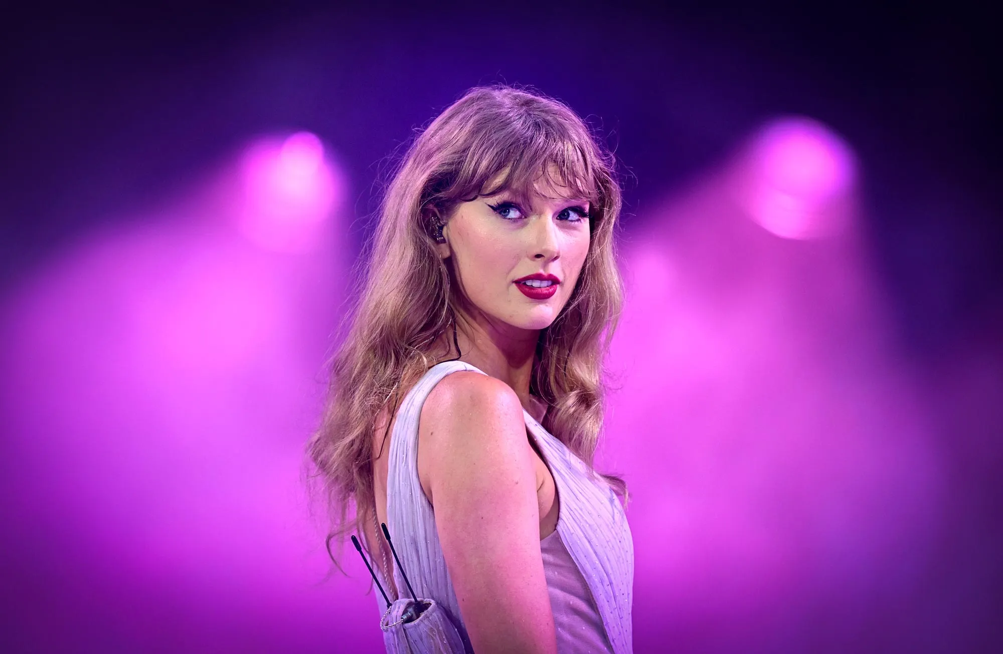 How Taylor Swift Broke Through Stereotypes to Build Her Billion Dollar Brand 932