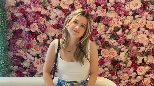 Influencer Diagnosed With Incurable Colon Cancer Dead at Age 21