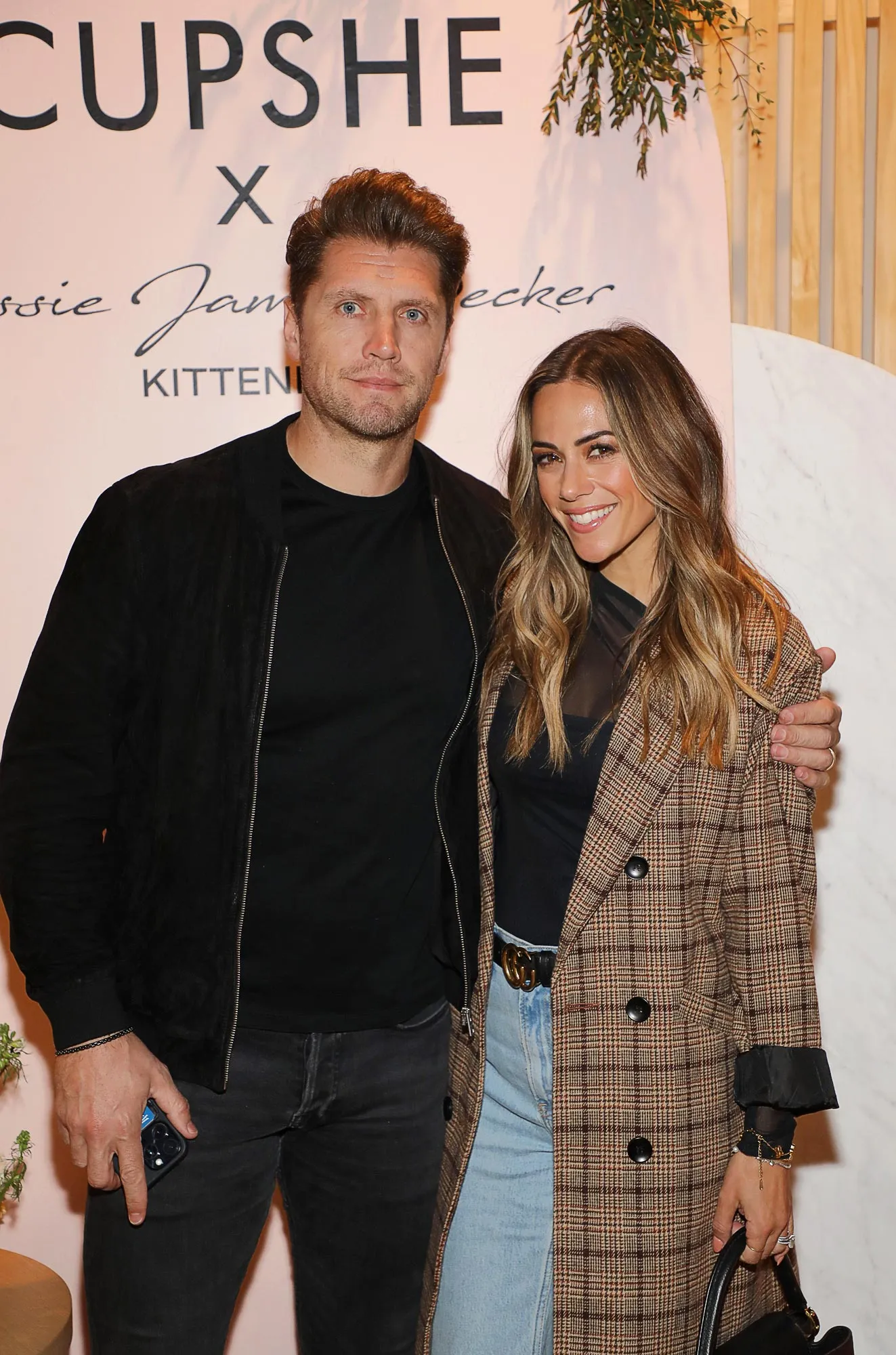 Jana Kramer Thinks Husband Allan Russell Would Let Her Do Intimate Scenes If She s on White Lotus 902