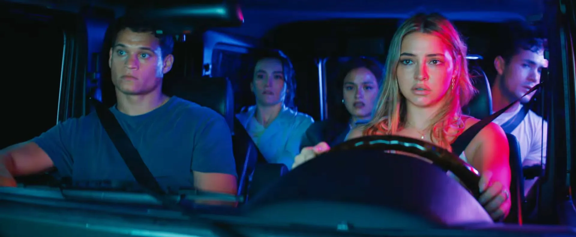 Jennifer Love Hewitt Gets Hooked Back Into Chaos in I Know What You Did Last Summer