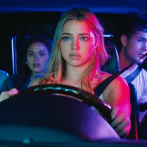 Jennifer Love Hewitt Gets Hooked Back Into Chaos in I Know What You Did Last Summer