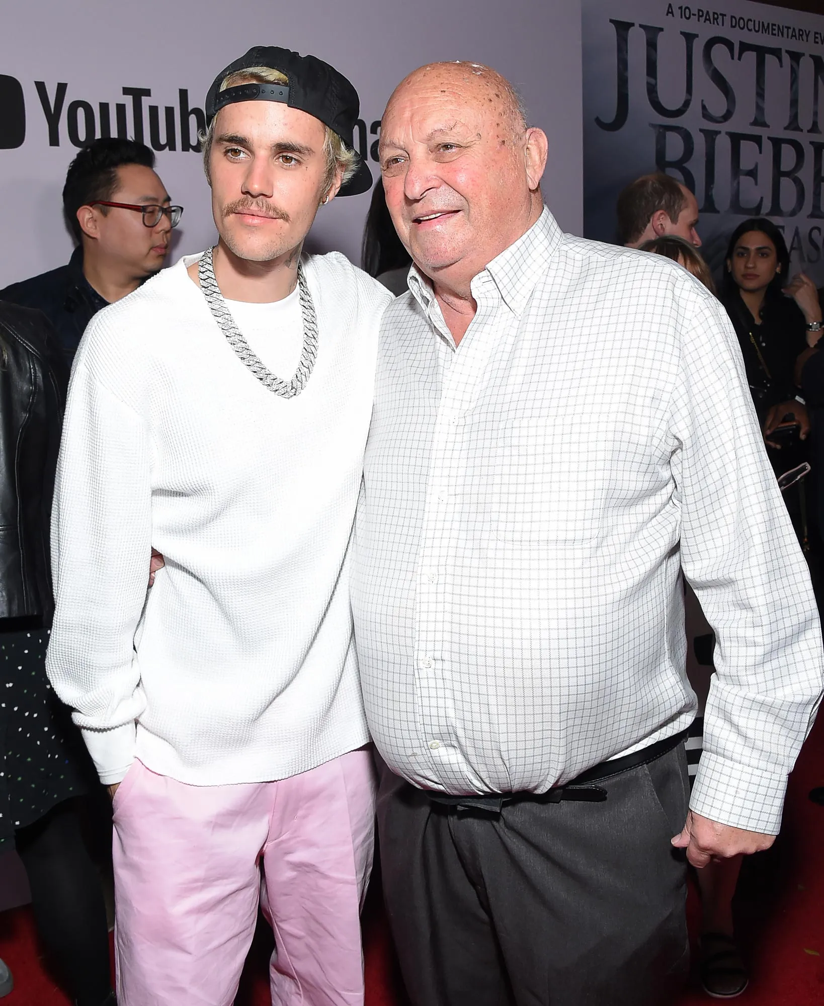 Justin Bieber Mourns Grandfather s Death 317
