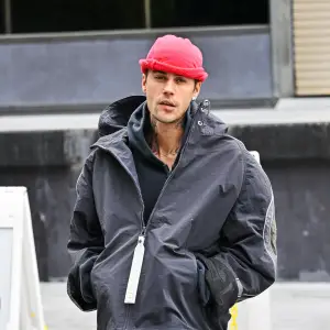 Justin Bieber s Team Denies Claims He s Millions of Dollars in Debt Over Justice Tour Cancellation 852