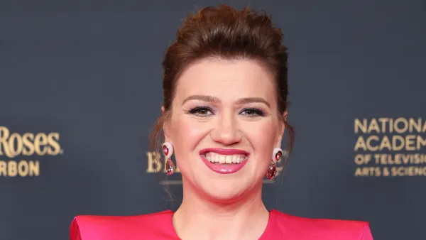 Kelly Clarkson's Popular Rugs Are Secretly On Sale Right Now